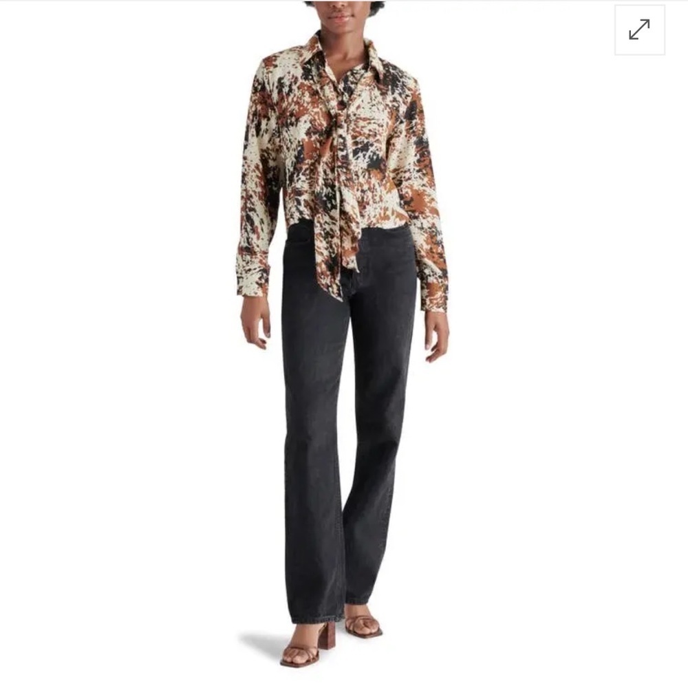 Steve Madden Noelle blouse cow print - Picture 3 of 4